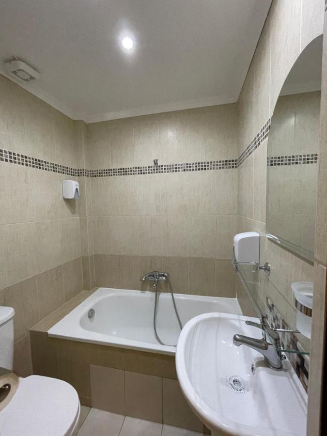 סטאברוס Helios Hotel מראה חיצוני תמונה