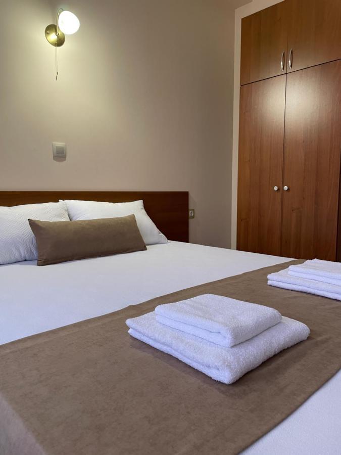 סטאברוס Helios Hotel מראה חיצוני תמונה