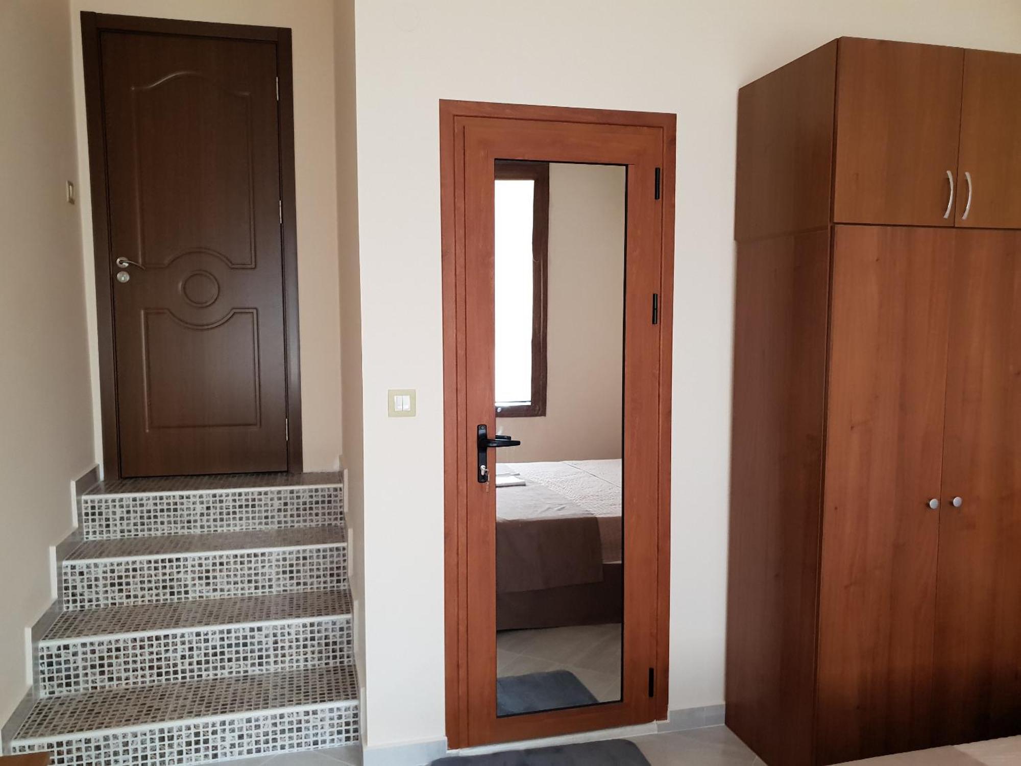 סטאברוס Helios Hotel מראה חיצוני תמונה